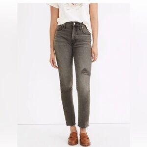Madewell The Perfect Vintage Jean in Cosner Wash Knee-Rip Edition